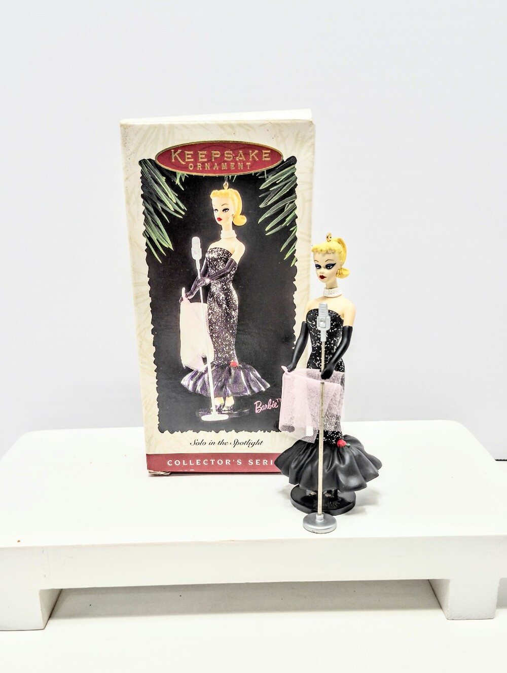 Hallmark Keepsake Ornament Barbie Solo in the spotlight